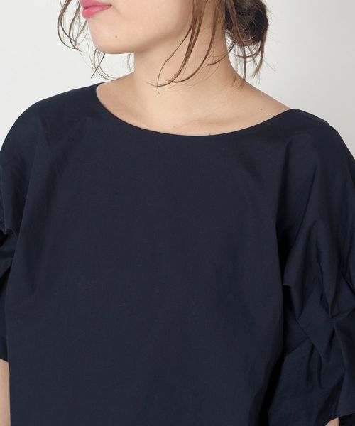 Khaju（カージュ）の「Khaju:タックスリーブブラウス【一部店舗・WEB限定】◇（シャツ/ブラウス・レディース・ベージュ/ネイビー/マスタード・ONE SIZE）」の10枚目の写真