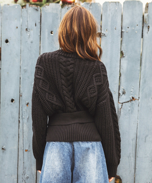 ALEXIA STAM（アリシアスタン）の「Belt Attached Cable Knit