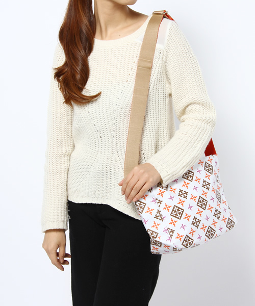 russet（ラシット）の「WEB限定カラフルモノグラムショルダー