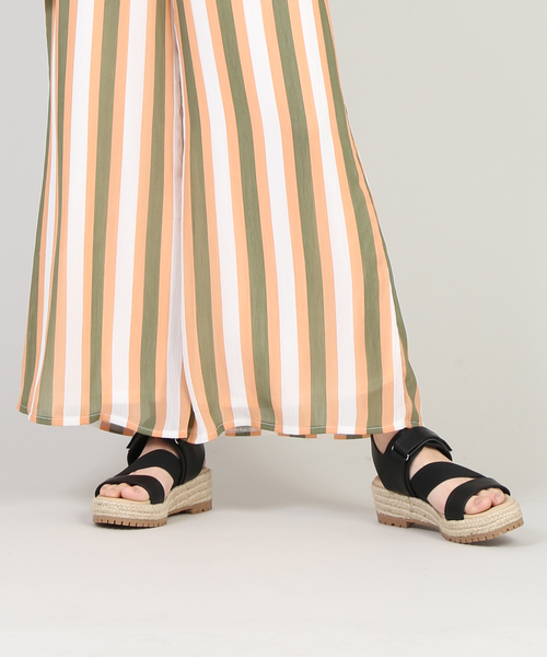 PUNYUS（プニュズ）の「ベルトジュ－トサンダル（サンダル・レディース・ブラック/レッド/カーキ・1/2/4/3）」の2枚目の写真