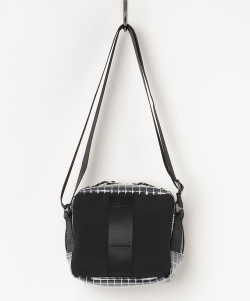 CONVERSE（コンバース）の「CONVERSE　FREECE MINI SHOULDER BAG（ショルダーバッグ・レディース・ホワイト/ブラック・FREE）」の3枚目の写真