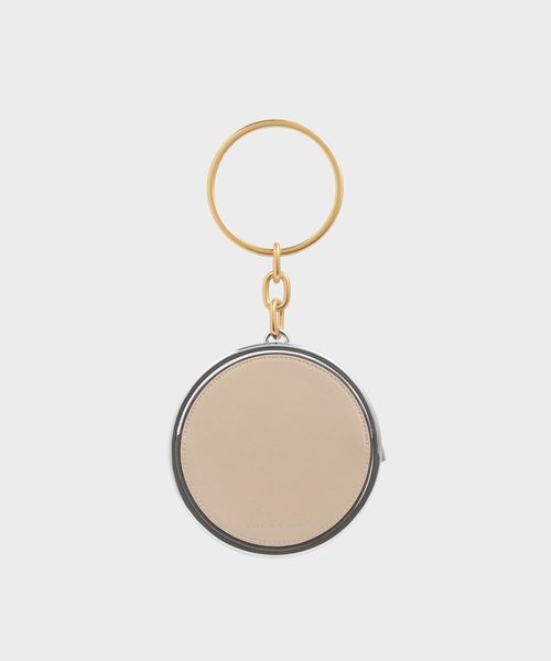 CHARLES & KEITH（チャールズ & キース）の「クロックエフェクト メタルトップハンドルサーキュラーポーチ / Croc-Effect Metal Top Handle Circular Pouch（ハンドバッグ・レディース・ホワイト/ブラック/ベージュ・S）」の3枚目の写真