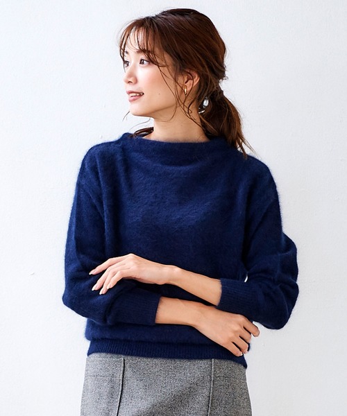 Perle Peche(ペルルペッシュ)の「チャイニーズラクーンボトルネックニット(ニット/セーター)」|ネイビー