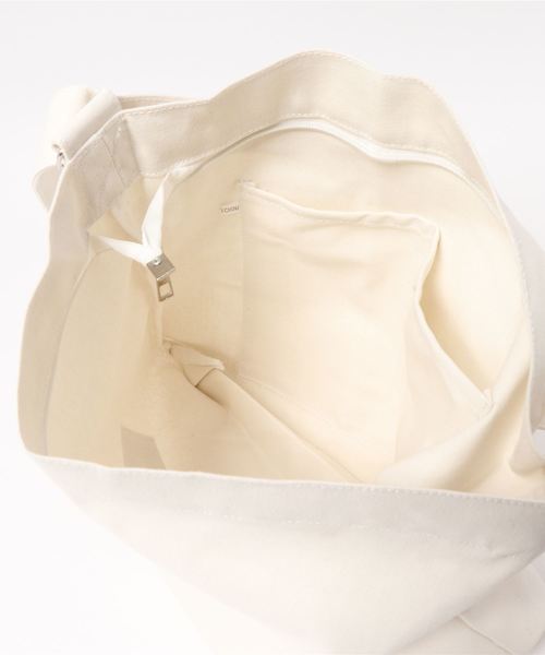 STYLEBLOCK（スタイルブロック）の「キャンバスショルダーバッグ（ショルダーバッグ・レディース・ホワイト/ブラック/ネイビー/グレー/ピンク・FREE）」の8枚目の写真