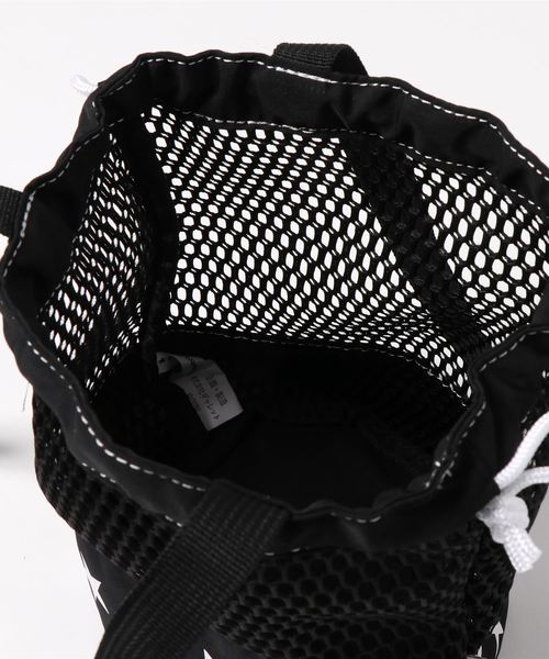 CONVERSE(コンバース)の「CONVERSE MESH STAR PRINT MINI POUCH(ショルダーバッグ・メンズ・ホワイト/ブラック/ベージュ・FREE)」の6枚目の写真