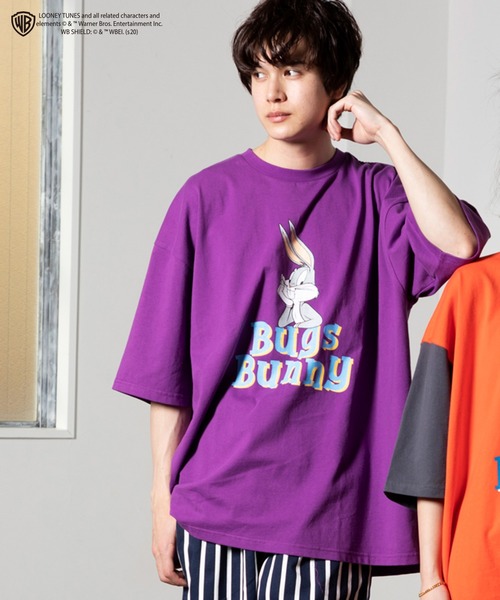 POWER TO THE PEOPLE(パワートゥーザピープル)の「POWER TO THE PEOPLE×LOONY TUNES ダブルネーム ルーニー・テューンズ コラボ フロントプリント&刺繍半袖Tシャツ(Tシャツ/カットソー・メンズ・マルチ/チャコール/ホワイト系その他/オレンジ系その他/パープル系その他/グリーン系その他/チャコールグレー/オフホワイト/エメラルド/パープル・M/L/LL)」の7枚目の写真