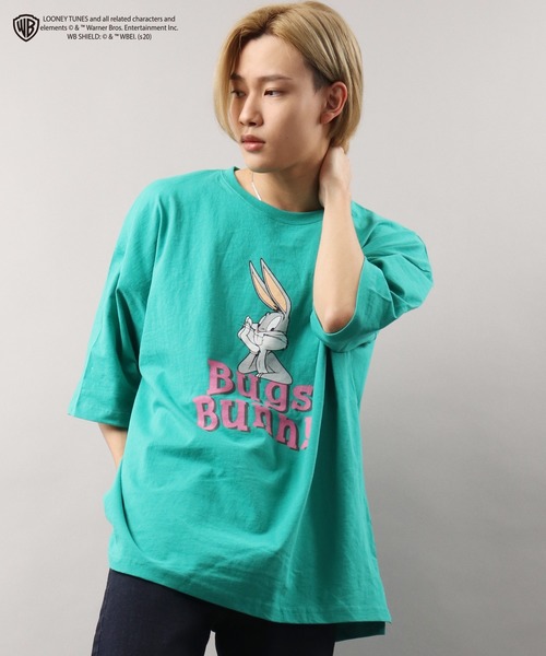 POWER TO THE PEOPLE(パワートゥーザピープル)の「POWER TO THE PEOPLE×LOONY TUNES ダブルネーム ルーニー・テューンズ コラボ フロントプリント&刺繍半袖Tシャツ(Tシャツ/カットソー・メンズ・マルチ/チャコール/ホワイト系その他/オレンジ系その他/パープル系その他/グリーン系その他/チャコールグレー/オフホワイト/エメラルド/パープル・M/L/LL)」の5枚目の写真
