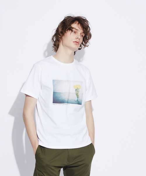 ABAHOUSE GRAY（アバハウスグレイ）の「【展開店舗限定】Flowerphotoプリント半袖Tシャツ（Tシャツ/カットソー・メンズ・ホワイト系その他/ホワイト系その他2/ホワイト系その他3/イエロー/グレイッシュブルー/ピンク・46/48）」の2枚目の写真