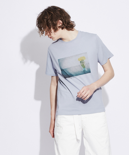ABAHOUSE GRAY（アバハウスグレイ）の「【展開店舗限定】Flowerphotoプリント半袖Tシャツ（Tシャツ/カットソー・メンズ・ホワイト系その他/ホワイト系その他2/ホワイト系その他3/イエロー/グレイッシュブルー/ピンク・46/48）」の5枚目の写真