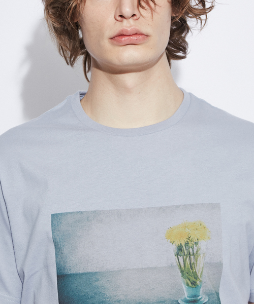 ABAHOUSE GRAY（アバハウスグレイ）の「【展開店舗限定】Flowerphotoプリント半袖Tシャツ（Tシャツ/カットソー・メンズ・ホワイト系その他/ホワイト系その他2/ホワイト系その他3/イエロー/グレイッシュブルー/ピンク・46/48）」の10枚目の写真