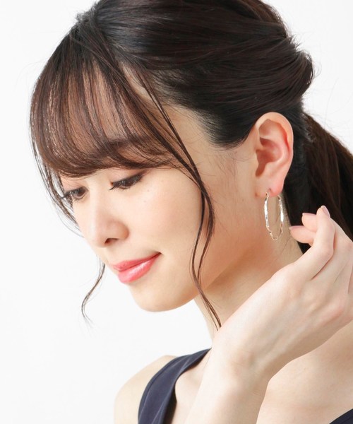 K10ラップチェーン フープピアス（YG×WG）小（ピアス（両耳用