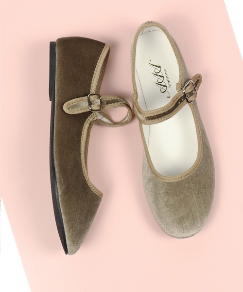 AAA+（サンエープラス）の「AAA / メリージェーン　カンフーシューズ(3543)　チャイナシューズ　フラットシューズ（バレエシューズ・レディース・ネイビー/グリーン/ワイン/ブラック系その他2/ブラック/ブラック系その他3/ブラック系その他/ブラウン系その他/ダークブラウン/シルバー/グレイッシュベージュ/ブラウン/ブラック系その他4/ベージュ/ホワイト/ブラウン系その他2/ベージュ系その他/グレー/ベージュ系その他2・40/38/39/36/37/35/34/26/28/30/32）」の13枚目の写真