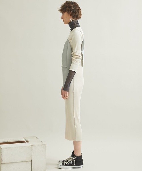 kotohayokozawa(コトハヨコザワ)の「【kotohayokozawa(コトハヨコザワ)】ロングスリーブクルーネックワンピース TDKT-PD05(ワンピース・レディース・ブラック/ベージュ/グリーン/グレー・FREE)」の21枚目の写真