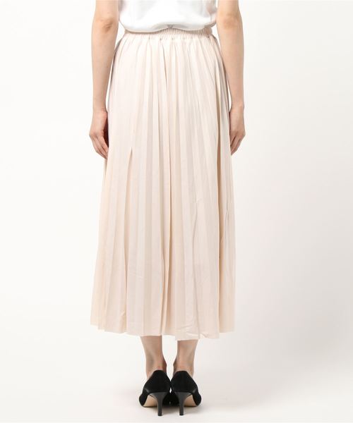 KOBE LETTUCE（コウベレタス）の「レザーライクプリーツスカート（スカート・レディース・アイボリー/ブラック/ブラウン・FREE）」の5枚目の写真