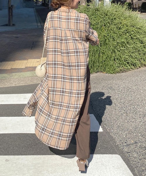 KOBE LETTUCE(コウベレタス)の「オーバーサイズロングシャツワンピース(シャツワンピース・レディース・レッド系その他/グリーン系その他/ブラウン/ベージュ系その他・FREE)」の12枚目の写真