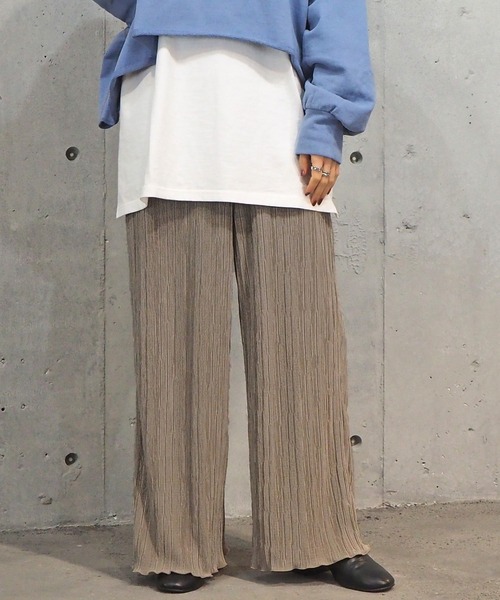 tiptop（ティップトップ）の「2021SS サテンミニプリーツワイドパンツ（その他パンツ・レディース・ブラック/モカ/グレイッシュベージュ/ブルー・FREE）」の3枚目の写真