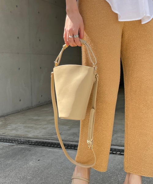 CAPRICIEUX LE'MAGE(カプリシューレマージュ)の「ミニバケツショルダーバッグ(ショルダーバッグ・レディース・ベージュ/オレンジ/シルバー・ONESIZE)」の1枚目の写真