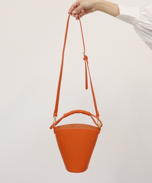 CAPRICIEUX LE'MAGE(カプリシューレマージュ)の「ミニバケツショルダーバッグ(ショルダーバッグ・レディース・ベージュ/オレンジ/シルバー・ONESIZE)」の6枚目の写真
