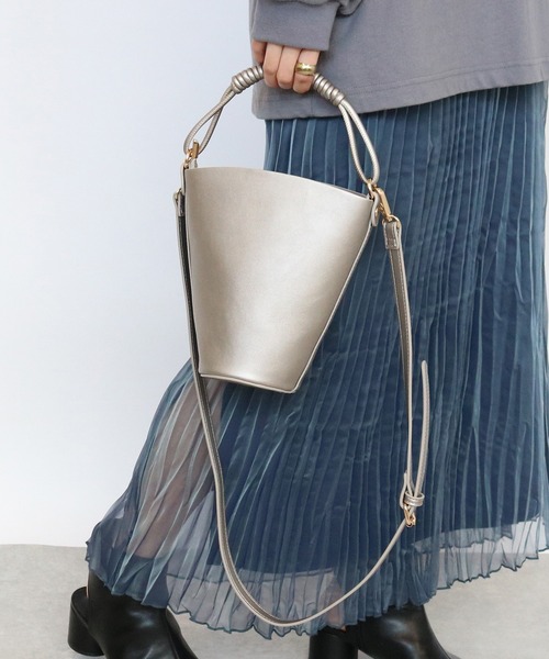 CAPRICIEUX LE'MAGE(カプリシューレマージュ)の「ミニバケツショルダーバッグ(ショルダーバッグ・レディース・ベージュ/オレンジ/シルバー・ONESIZE)」の15枚目の写真