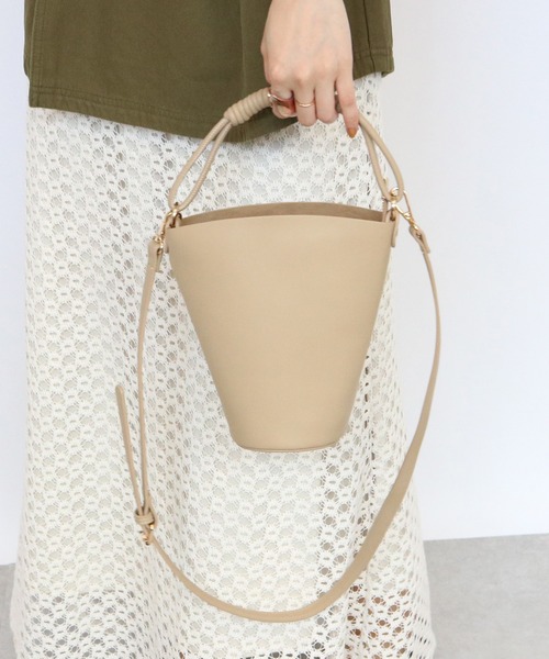 CAPRICIEUX LE'MAGE(カプリシューレマージュ)の「ミニバケツショルダーバッグ(ショルダーバッグ・レディース・ベージュ/オレンジ/シルバー・ONESIZE)」の8枚目の写真