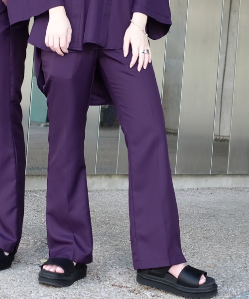 anown(アノン)の「-anown/アノン- 「セットアップ可能」蝶モチーフ刺繍 サイドスリット入りフレアパンツ(スラックス・メンズ・ブラック/ベージュ/サックスブルー/ダークパープル・S/M/L)」の14枚目の写真