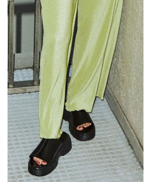 jouetie(ジュエティ)の「スニーカーソールサンダル(サンダル・レディース・ブラック/オレンジ/その他1・M/L)」の18枚目の写真