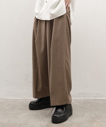 CASPER JOHN（キャスパージョン）の「Tapered wide slacks/テーパードワイドスラックス（スラックス）」