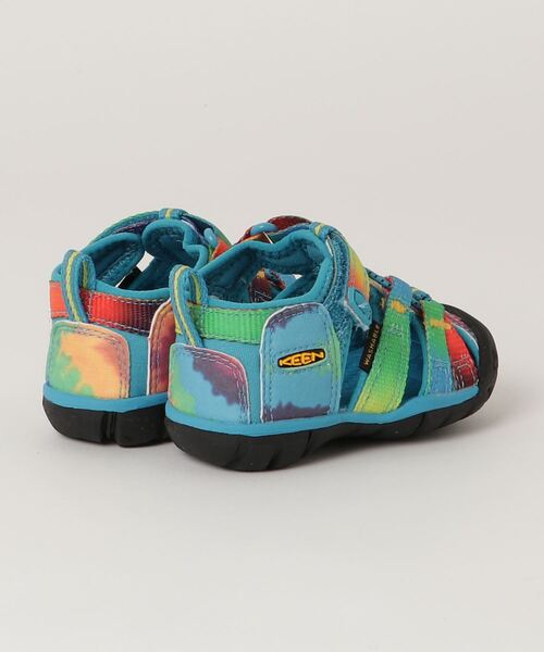 KEEN(キーン)の「SEACAMP II CNX / シーキャンプ ツー シーエヌエックス / キッズ サンダル(サンダル・キッズ・レインボー・14.5cm/13.5cm/11.5cm/12.5cm)」の2枚目の写真