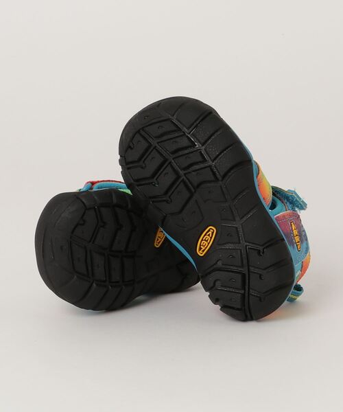 KEEN(キーン)の「SEACAMP II CNX / シーキャンプ ツー シーエヌエックス / キッズ サンダル(サンダル・キッズ・レインボー・14.5cm/13.5cm/11.5cm/12.5cm)」の3枚目の写真