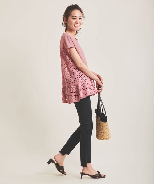 The Virgnia（ザ ヴァージニア）の「カットワーク幾何学刺繍トップス（Tシャツ/カットソー・レディース・ピンク/オフホワイト・FREE）」の4枚目の写真