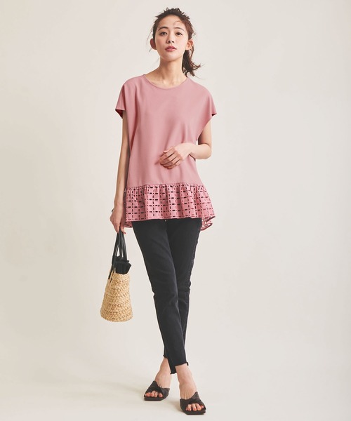 The Virgnia（ザ ヴァージニア）の「カットワーク幾何学刺繍トップス（Tシャツ/カットソー・レディース・ピンク/オフホワイト・FREE）」の3枚目の写真