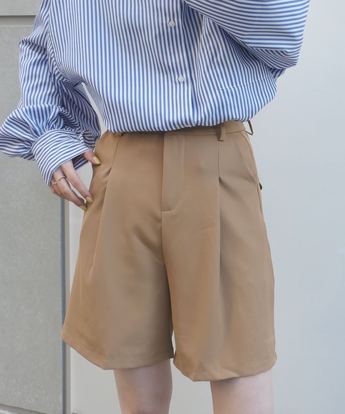 タックハーフパンツ