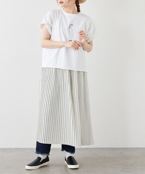PUAL CE CIN(ピュアルセシン)の「ショート丈プリントプルオーバー(Tシャツ/カットソー・レディース・ホワイト/オフホワイト/ブルー系その他/ピンク系その他・FREE)」の5枚目の写真