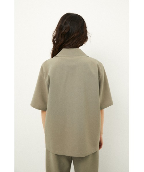 LAGUA GEM(ラグアジェム)の「OVER TAILORED SH(シャツ/ブラウス・レディース・ダークネイビー/ライトイエロー/ベージュ・FREE)」の7枚目の写真