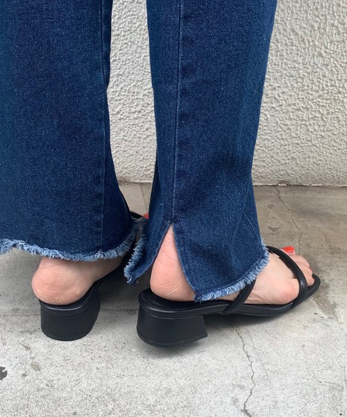 Kastane（カスタネ）の「カラバリ半円紐サンダル（サンダル・レディース・ブラック/イエロー/アイボリー/オレンジ・37/38/36）」の9枚目の写真