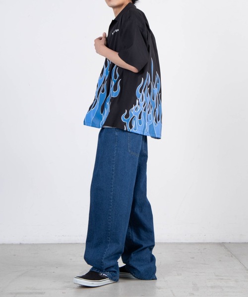 WEGO(ウィゴー)の「WEGO/ファイヤーパターンビックシルエット5分袖シャツ(シャツ/ブラウス・メンズ・ブラック/ホワイト・MEDIUM/LARGE)」の18枚目の写真