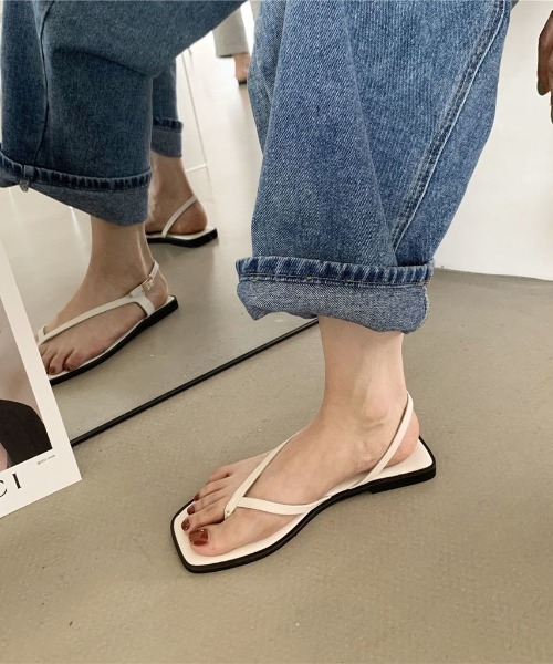 MANGROVE（マングローブ）の「バックルストラップトングサンダル（サンダル・レディース・ホワイト/ブラック/ベージュ/ブルー・MEDIUM/LARGE）」の8枚目の写真