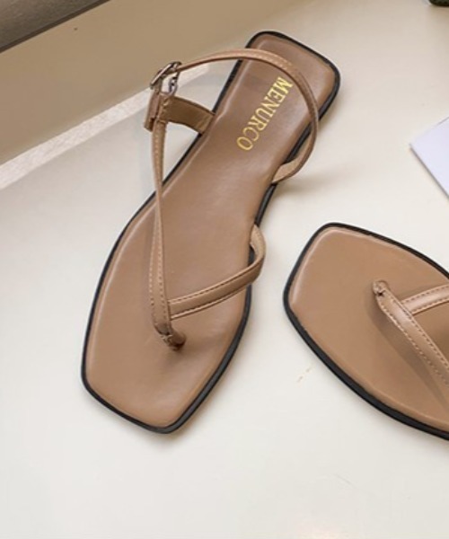 MANGROVE（マングローブ）の「バックルストラップトングサンダル（サンダル・レディース・ホワイト/ブラック/ベージュ/ブルー・MEDIUM/LARGE）」の5枚目の写真