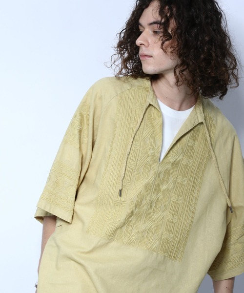 HARE（ハレ）の「ジャガードカフタンシャツ(HARE)（シャツ/ブラウス・メンズ・ブラック/イエロー・FREE）」の2枚目の写真