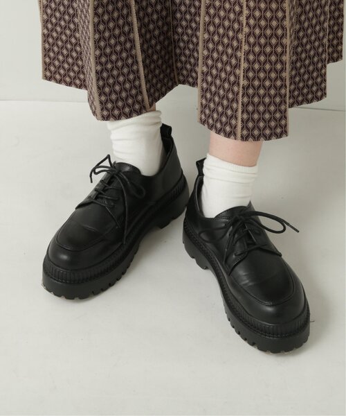 RAY CASSIN(レイカズン)の「ビガーシューズ(その他シューズ・レディース・ブラック/ベージュ・MEDIUM/LARGE)」の3枚目の写真