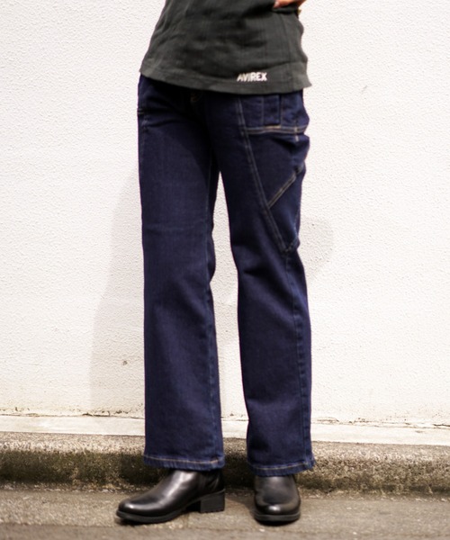 AVIREX（アヴィレックス）の「タイプブルー ストレッチデニムフレアーパンツ/ TYPE BLUE STRETCH DENIM FLARE PANT（デニムパンツ・レディース・ワンウォッシュ/ライトインディゴブルー・MEDIUM/LARGE/SMALL）」の12枚目の写真