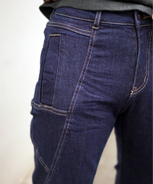 AVIREX（アヴィレックス）の「タイプブルー ストレッチデニムフレアーパンツ/ TYPE BLUE STRETCH DENIM FLARE PANT（デニムパンツ・レディース・ワンウォッシュ/ライトインディゴブルー・MEDIUM/LARGE/SMALL）」の15枚目の写真