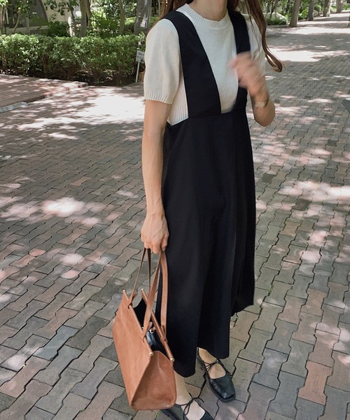 LAUIR（ラウアー）の「2wayサロペットスカート（サロペット/オーバーオール・レディース・ブラック/ベージュ/モカ/グレイッシュベージュ・MEDIUM/LARGE）」の16枚目の写真