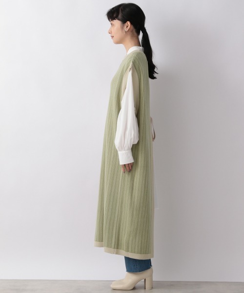 LOWRYS FARM(ローリーズファーム)の「ニットエプロンベストワンピース 959948(ワンピース・レディース・ブラック/グリーン/ベージュ・FREE)」の7枚目の写真
