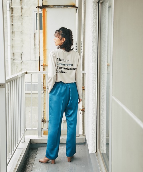 RIVE DROITE(リヴドロワ)の「モードに着られる大人のロンT バックロゴロングスリーブTシャツ(Tシャツ/カットソー・レディース・オフホワイト/ライトベージュ・FREE)」の20枚目の写真