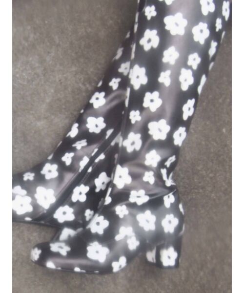 merry jenny（メリージェニー）の「printアソートニーブーツ（ブーツ・レディース・ブラック/ピンク/ベージュ・MEDIUM/LARGE）」の12枚目の写真