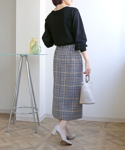 HER CLOSET(ハークローゼット)の「【shemoshelly】前後2wayロングスリーブベーシックニット(ニット/セーター・レディース・ブラウン/ブルー/グレイッシュベージュ/アイボリー/ブラック/ダークグリーン・M)」の12枚目の写真