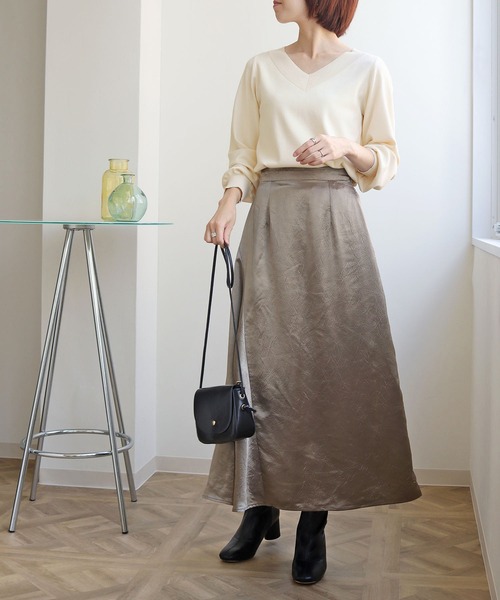 HER CLOSET(ハークローゼット)の「【shemoshelly】前後2wayロングスリーブベーシックニット(ニット/セーター・レディース・ブラウン/ブルー/グレイッシュベージュ/アイボリー/ブラック/ダークグリーン・M)」の18枚目の写真