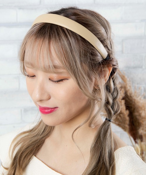 WEGO(ウィゴー)の「WEGO/フェイクレザー細カチューシャ(カチューシャ・レディース・ベージュ/オフホワイト/ブラック・FREE)」の1枚目の写真