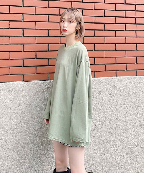 Voyage titty&Co.PETIT(ボヤージュティティアンドコープチ)の「【Voyage titty&Co. PETIT】バックオープンゆるロンTee(Tシャツ/カットソー・レディース・グリーン/ブラック・FREE)」の1枚目の写真